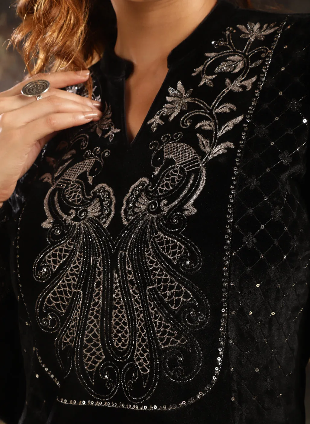Black Embellished Party-wear Velvet Kurta Set