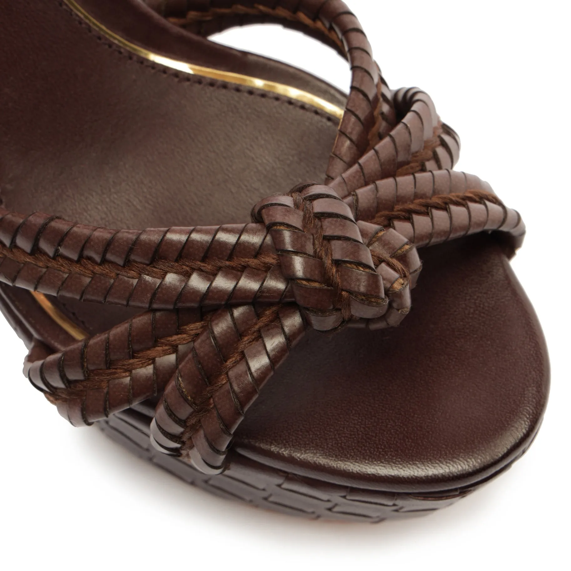 Kareena Woven Platform