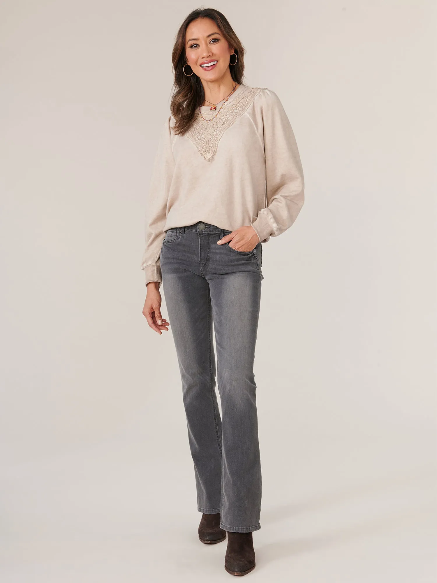 Long Blouson Puff Shoulder Sleeve Crew Neck Lace Applique Sweatshirt