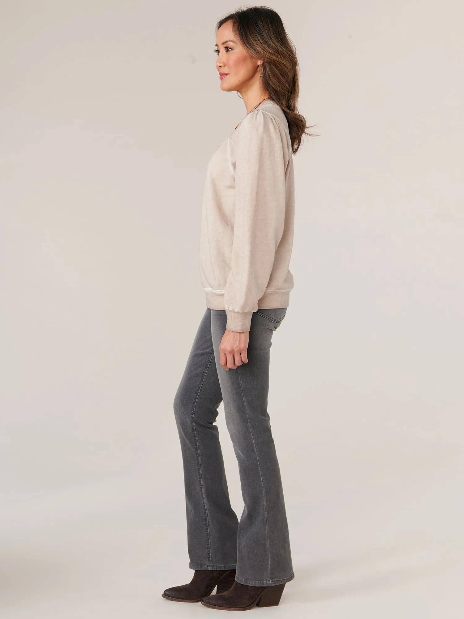 Long Blouson Puff Shoulder Sleeve Crew Neck Lace Applique Sweatshirt