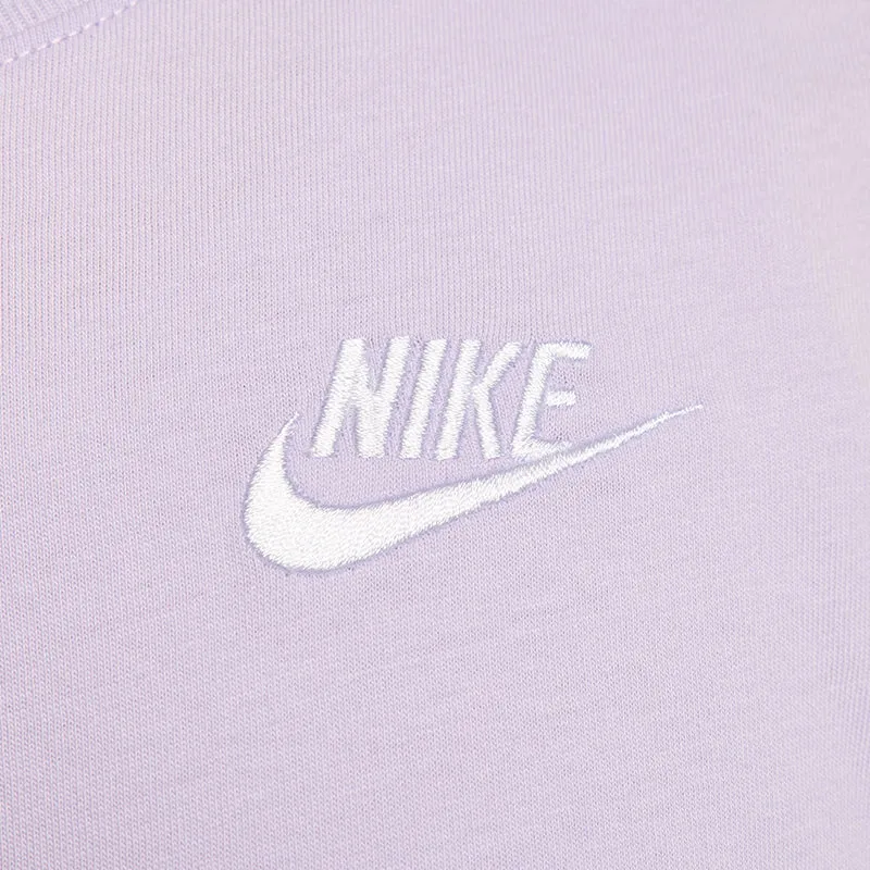 Nike Women's Sportswear Club Essentials T-Shirt
