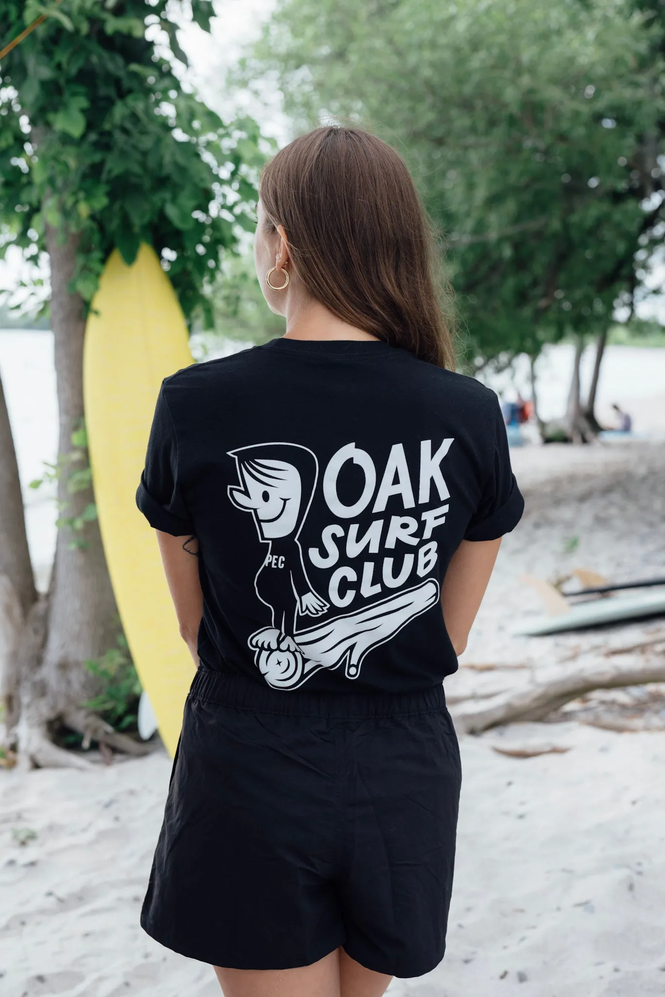OAK SURF CLUB UNISEX GROVER TEE - BLACK