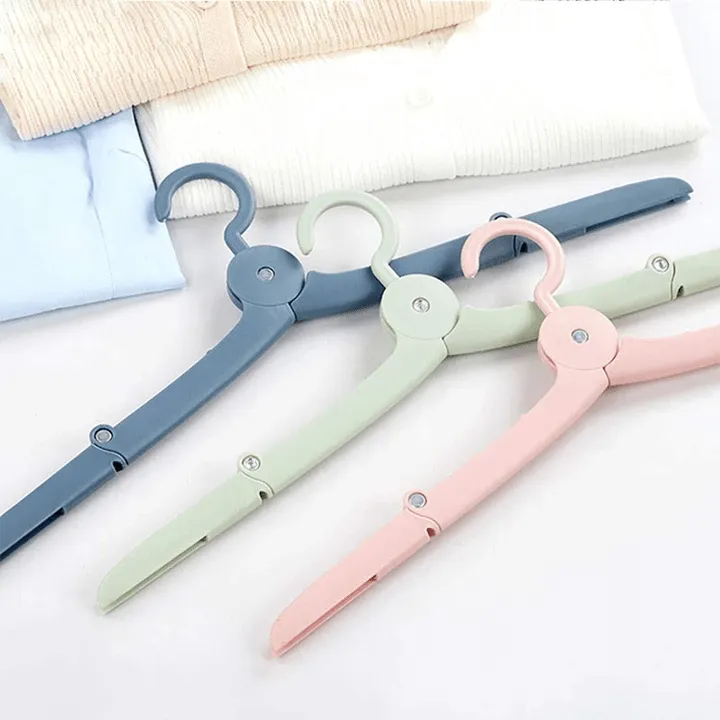 Travel Light - Folding Hanger